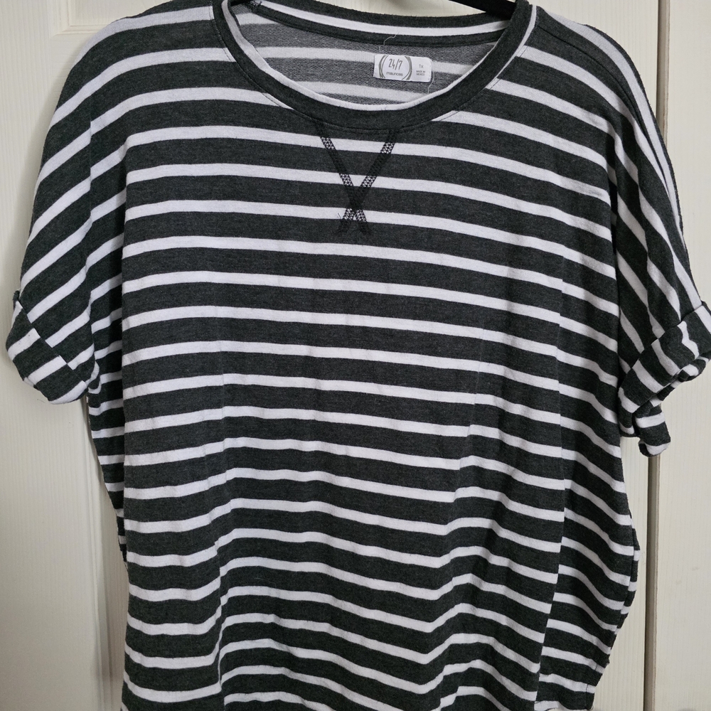 Maurices Black and White Striped Short Sleeve Tee